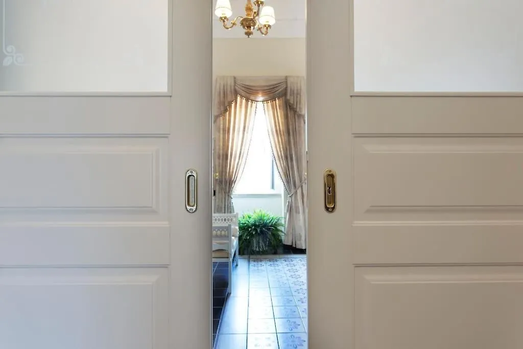 Dimora Birulla Luxury Apartment 莫迪卡 0*,